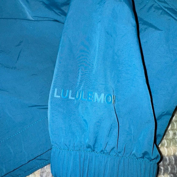 Lululemon Half Zip Cropped Jacket - Picture 3 of 15